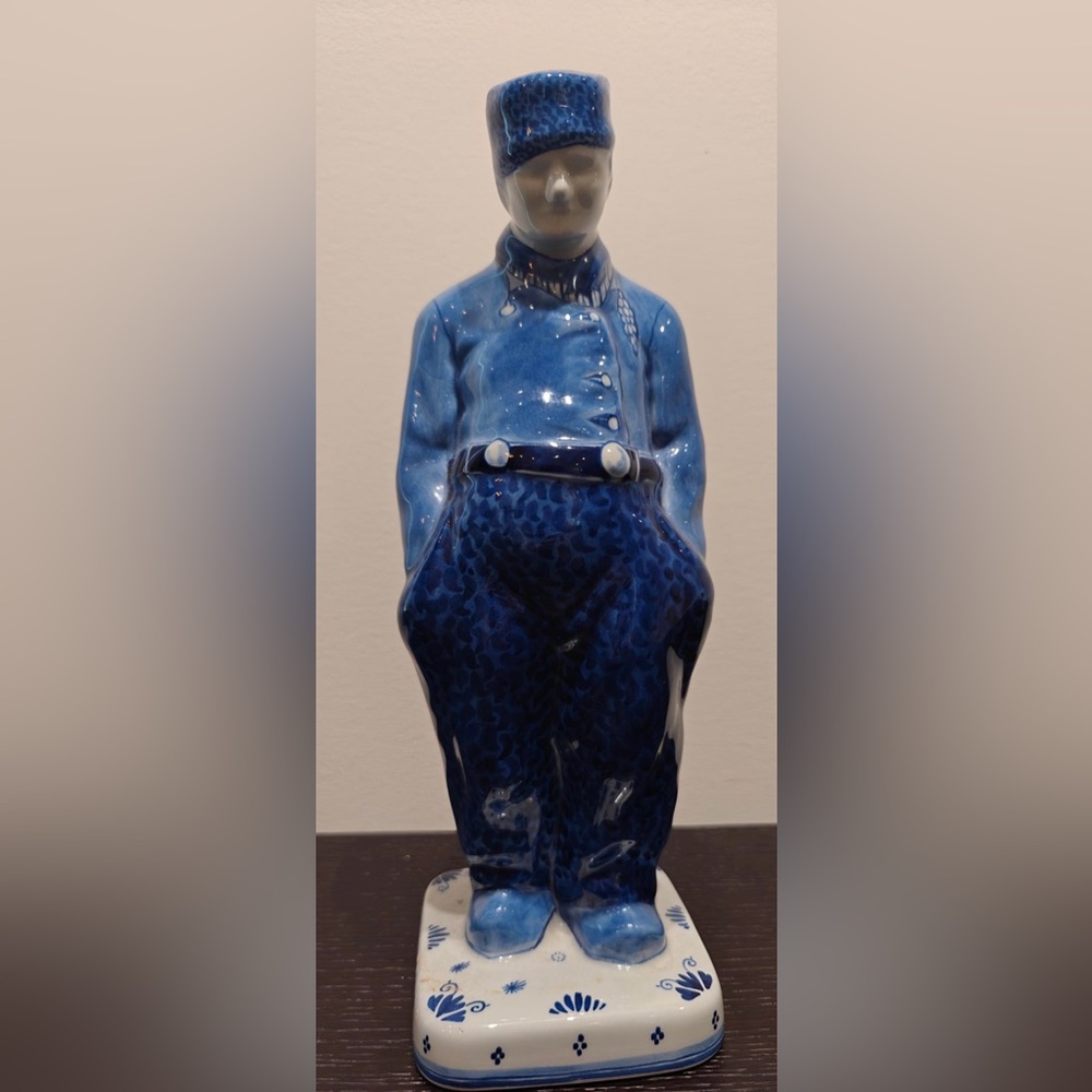 Vintage Delft Porcelain 11.5” Farmer